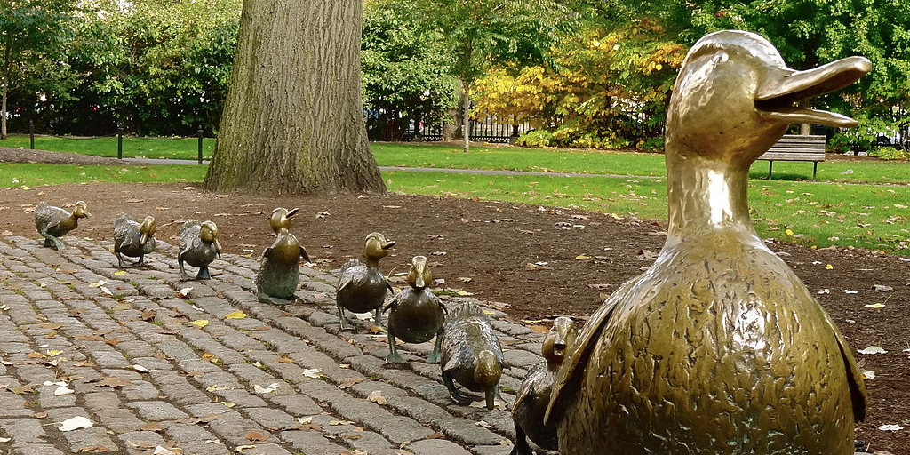 Ducklings sculpture, Boston Public Garden (Photo by Rizka).